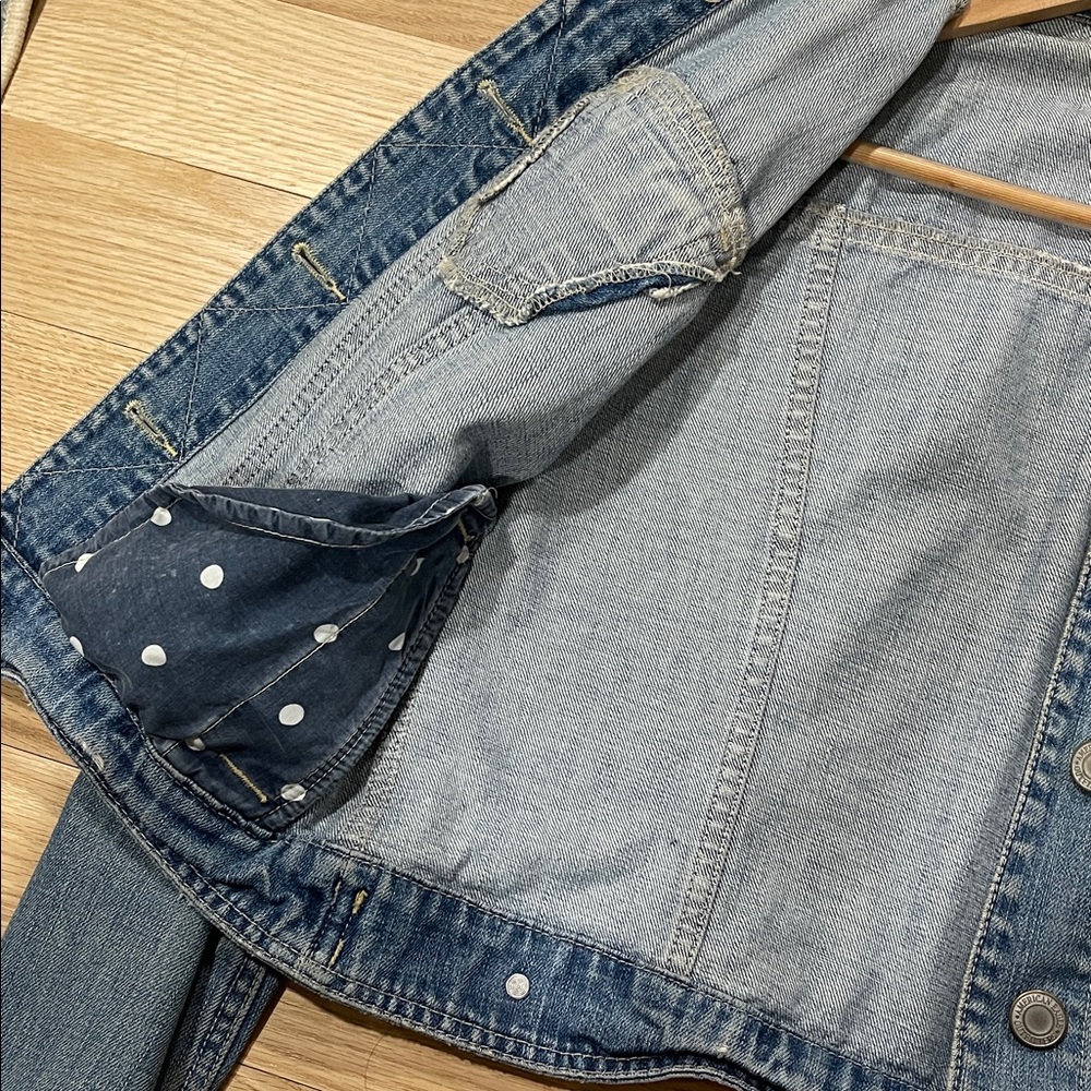 American Eagle Outfitters Light Blue Denim Jacket - size M - Picture 4 of 6